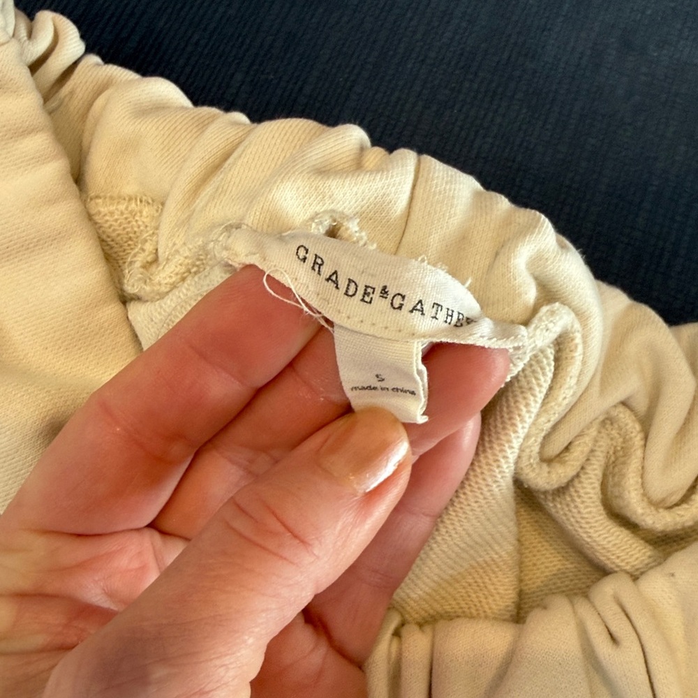 Cream Wide-Leg elevated sweatpants - Picture 4 of 9